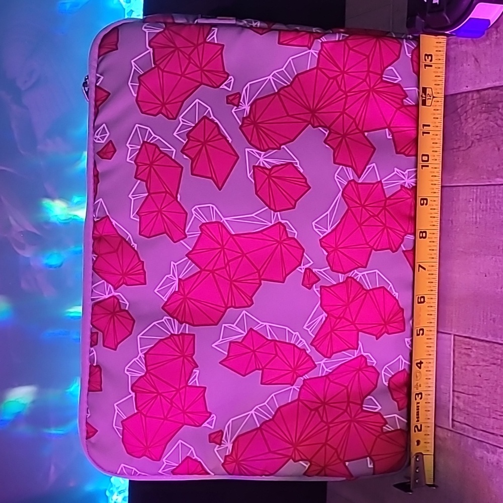 Case Logic Laptop Case Case Logic Laptop Case Cas… - image 1